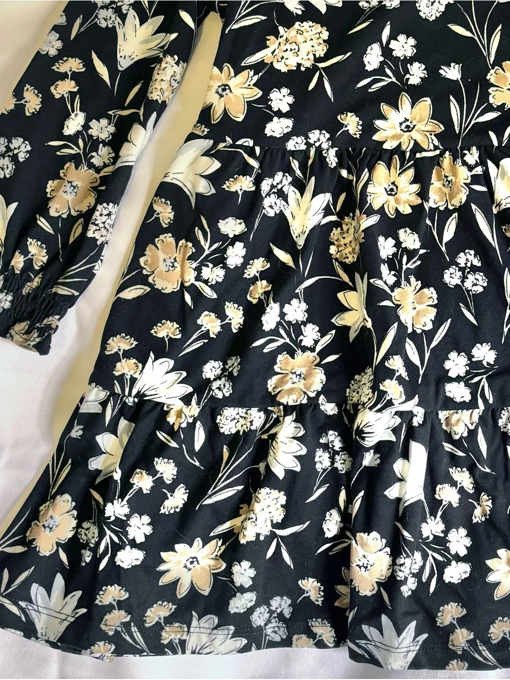 EUC Bixby Nomad Black, White, Beige Floral Fit & Flare Dress Size 4/5